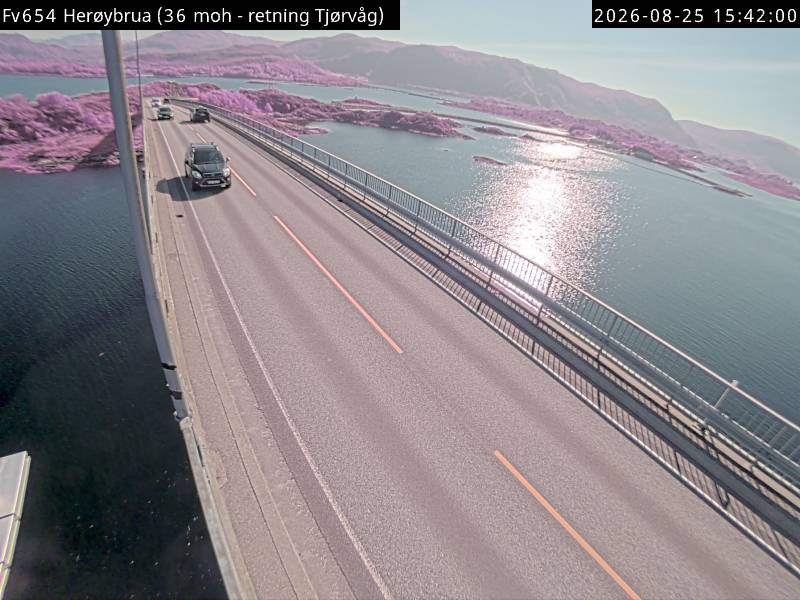 Herøybrua, retning Tjørvåg