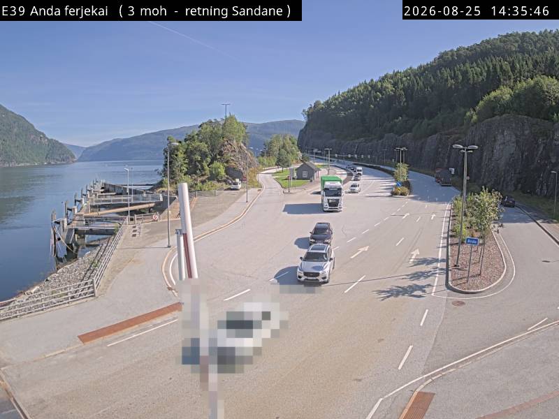 Anda ferjekai, retning Sandane